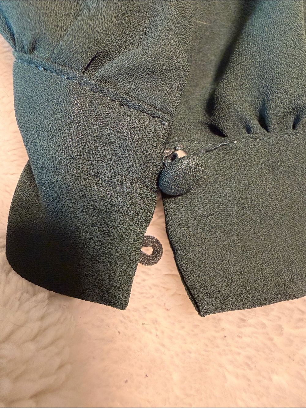 Vince Camuto Forest Green Long Sleeve Blouse - Picture 6 of 7